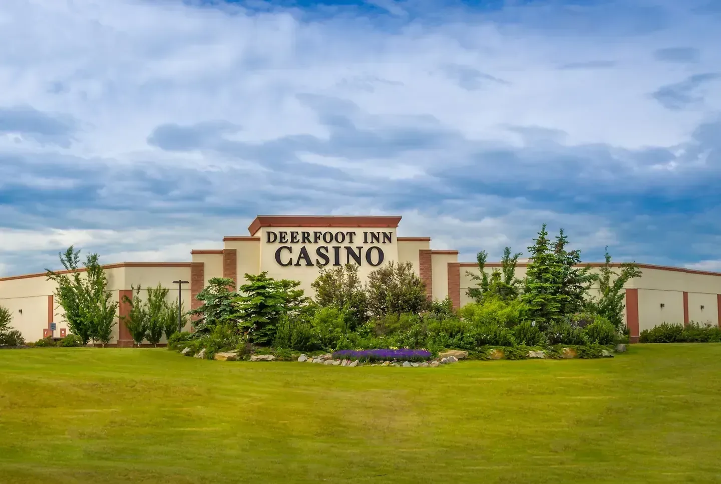 Deerfoot Inn & Casino, Calgary - the hotel on a Calgary street
