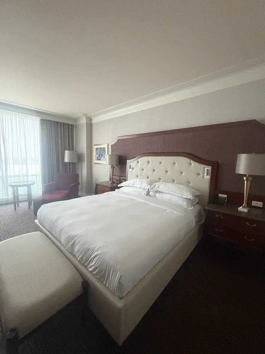 Hilton Lac-Leamy, Gatineau - the resort beside the lake